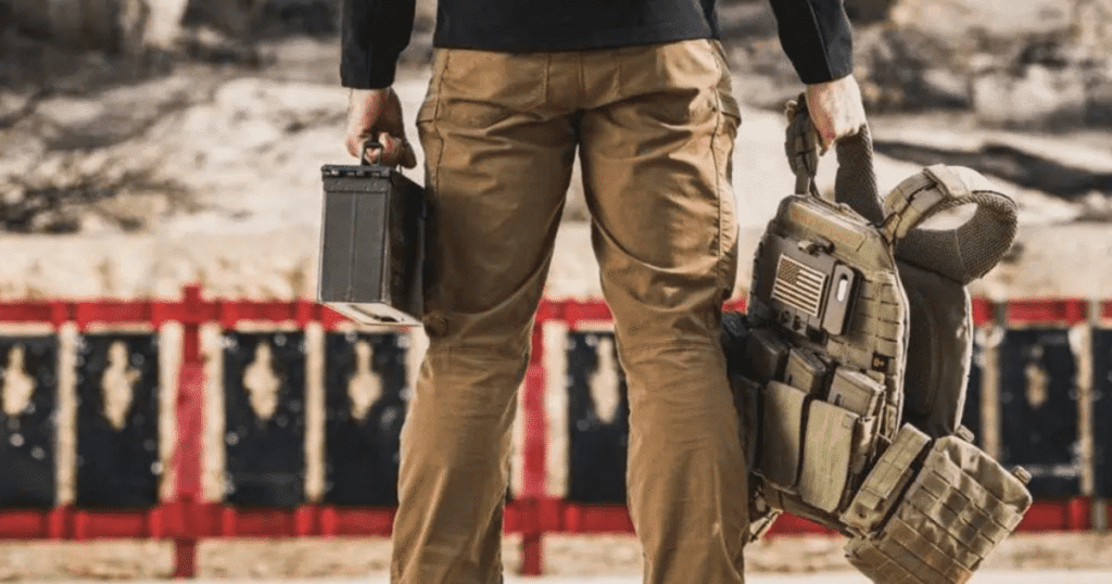How to Style Cargo Pants for Business Casual